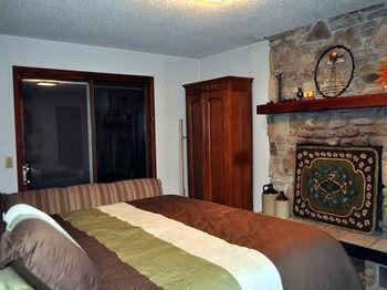 Lazy T Ranch Guest House Манхатън Екстериор снимка