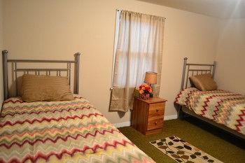 Lazy T Ranch Guest House Манхатън Екстериор снимка